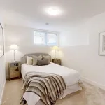 Maison de 1582 m² avec 3 chambre(s) en location à London