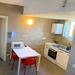 Rent 4 bedroom apartment in Rome