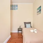 Rent a room in lisbon