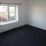 Rent 3 bedroom flat in Salford