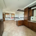 Affitto 3 camera casa di 180 m² in Cavarzere