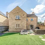 Rent 4 bedroom house of 128 m² in Cotswold District