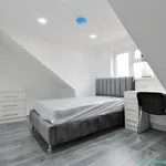 Rent 9 bedroom flat in Birmingham