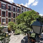 Rent a room of 150 m² in madrid