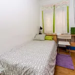 Rent a room of 90 m² in madrid