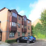 Flat to rent in Dellfield Court, 94 Hempstead Road, Watford WD17