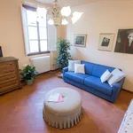 Rent 1 bedroom apartment of 74 m² in Florence