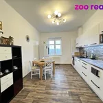 Pronajměte si 2 ložnic/e byt o rozloze 67 m² v Chomutov