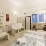 Rent 2 bedroom apartment in Bologna