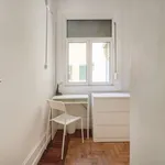 Rent a room in lisbon