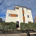 Rent 3 bedroom flat in West Midlands