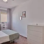 Rent 7 bedroom apartment in Valencia