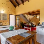 Rent 2 bedroom house of 200 m² in São Jorge