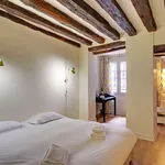 Rent 2 bedroom apartment of 35 m² in Paris