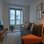 Rent 1 bedroom apartment of 40 m² in lisbon