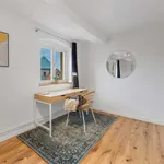 Rent 5 bedroom apartment of 76 m² in Berlin