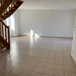 Maison de 70 m² avec 1 chambre(s) en location à Saint-Sernin