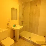 Rent 1 bedroom flat in Wakefield