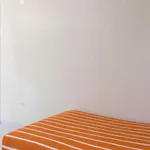 Rent a room in lisbon