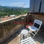 Rent 5 bedroom house of 100 m² in Lascari