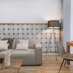 Rent 3 bedroom apartment in barcelona