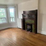 Rent 4 bedroom house in Toronto