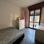 Rent 4 bedroom apartment of 80 m² in Modena