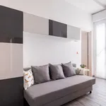 Rent 2 bedroom apartment of 67 m² in Bologna