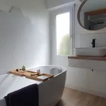 Maison de 208 m² avec 9 chambre(s) en location à Sainte-Foy