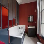 Appartement de 690 m² avec 1 chambre(s) en location à Paris