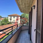 Rent 2 bedroom apartment in Laveno-Mombello