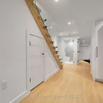 Rent 1 bedroom apartment in Toronto (South Riverdale)