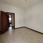 Rent 3 bedroom apartment of 180 m² in rome