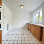 Rent 4 bedroom flat in the