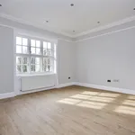 Rent 3 bedroom flat in Hove