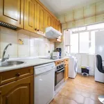 Rent a room of 86 m² in Madrid