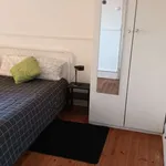 Rent a room in lisbon