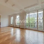 Rent 5 bedroom apartment of 160 m² in Paris