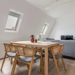 Rent 3 bedroom apartment of 85 m² in paris