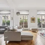 Rent 4 bedroom apartment of 209 m² in Paris