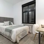 Rent a room of 206 m² in madrid