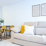 Rent 4 bedroom apartment of 40 m² in Madrid