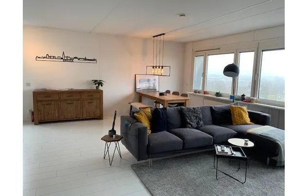 Huur 3 slaapkamer appartement van 120 m² in Breda