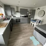 Rent 3 bedroom flat in Amber Valley