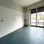 Rent 2 bedroom apartment of 85 m² in Varese