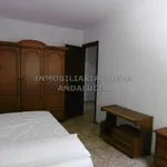 Rent 4 bedroom apartment of 117 m² in Almeria