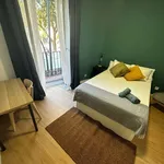 Rent a room of 180 m² in Madrid