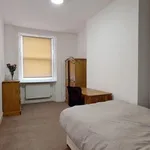 Rent 5 bedroom flat in South West England