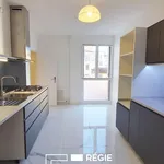 Appartement de 154 m² avec 5 chambre(s) en location à Lyon