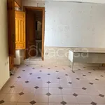 Rent 5 bedroom apartment of 100 m² in Gela